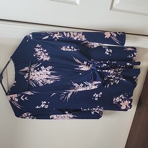 Floral cross tie shirt Women's Large